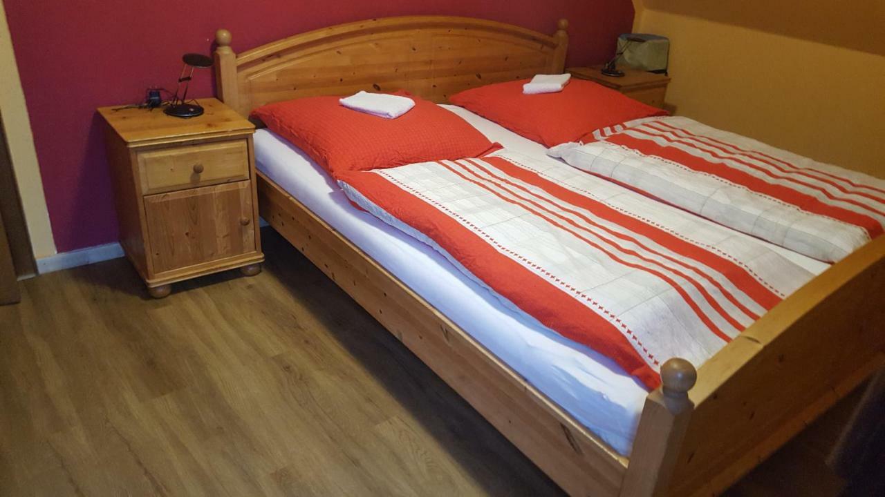 Wohnung 2 Mit Balkon- Haus Annegrete Esens Bagian luar foto