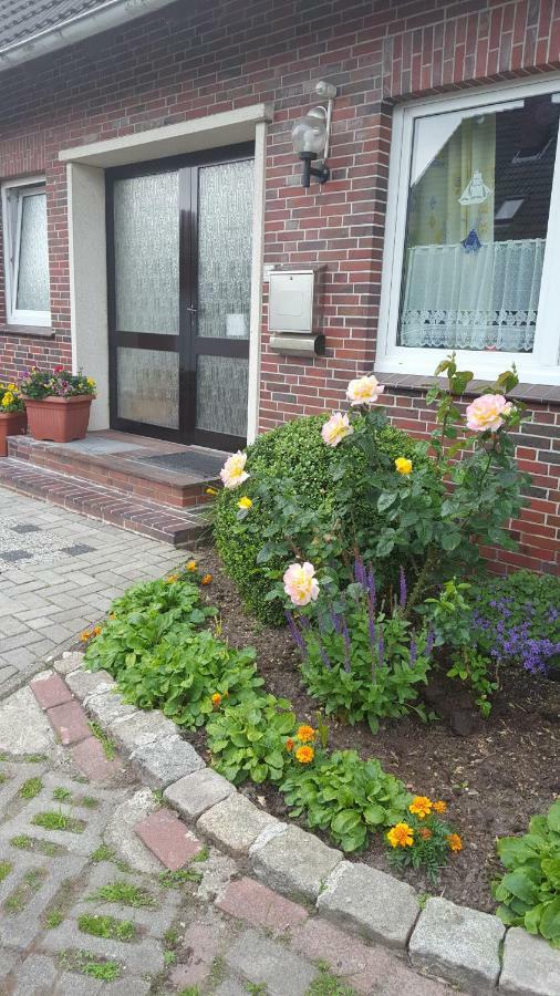 Wohnung 2 Mit Balkon- Haus Annegrete Esens Bagian luar foto